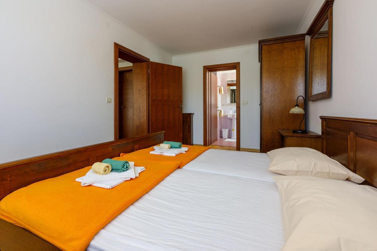 Apartments Robic Селце Екстер'єр фото